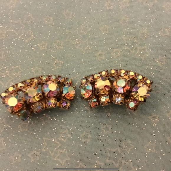 Vintage continental  Aurora borealis rhinestone jewellery set, clip on earrings - Picture 9 of 11